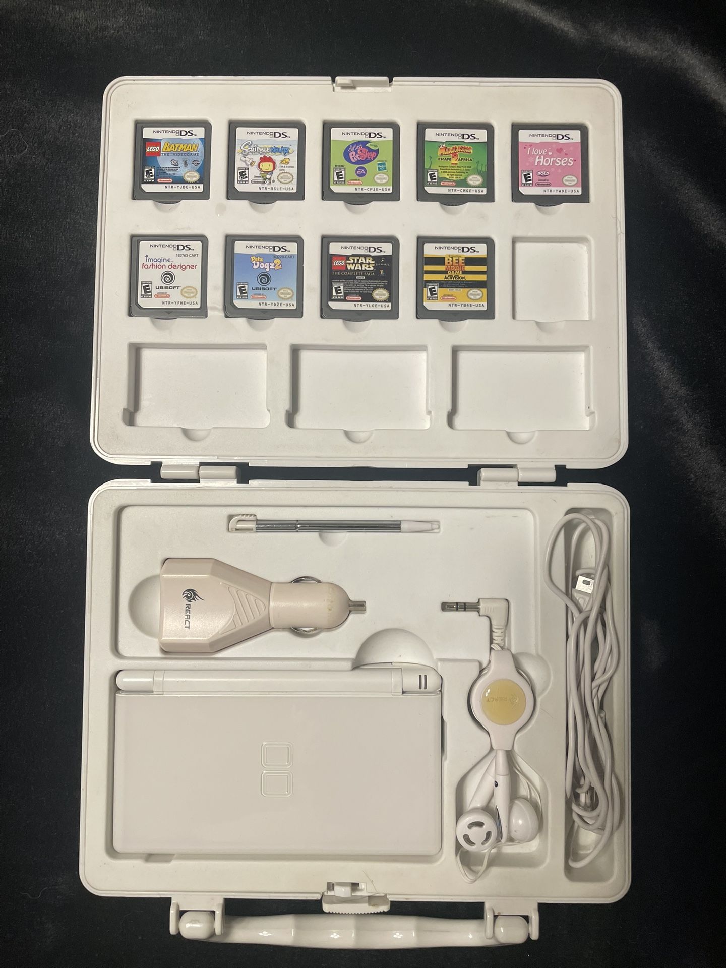 Nintendo DS Lite Bundle.