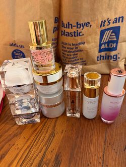 Luxury Skincare Bundle – Prédire, Below Zero, La Rouche
