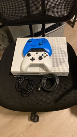 Xbox one s and 2 controllers with free 3 games