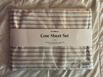Brooklinen luxe sateen core sheet set unused queen