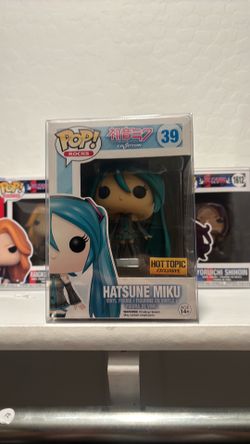 HOT TOPIC EXCLUSIVE HATSUNE MIKU FUNKO#39