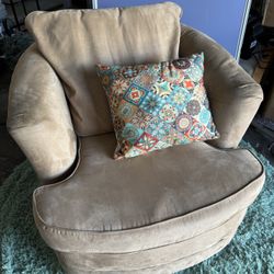 Tan Barrel Accent Chair 