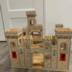 Melissa And Doug Wooden Castle And Accessories 