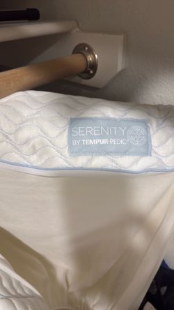 TempurPedic Serenity Queen Mattress Topper