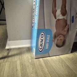 Graco Precision Baby Scale – Accurate & Easy-to-Use Infant Scale