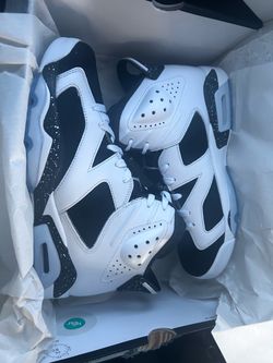 Air Jordan 6 Retro White Black Sneakers