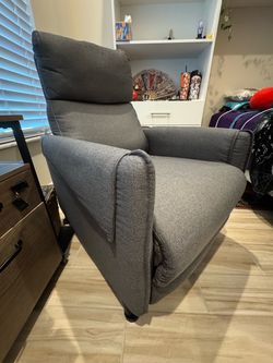 Gray Fabric Push Back Recliner Chair