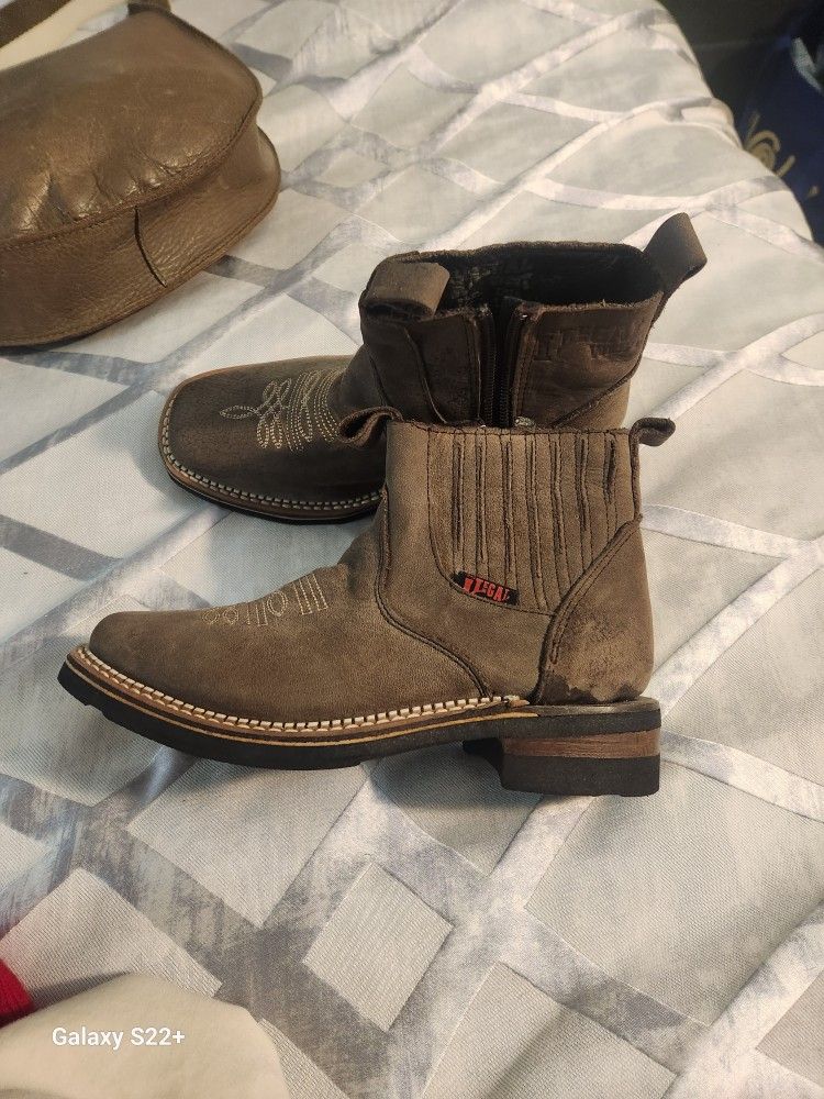 Botas Vaqueras De Niño Size 13.5