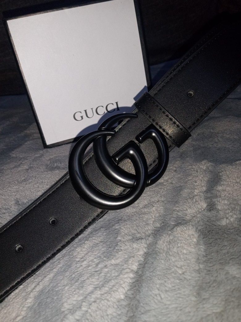 Gucci Black Buckle Leather Belt