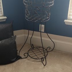 Plant Holder 