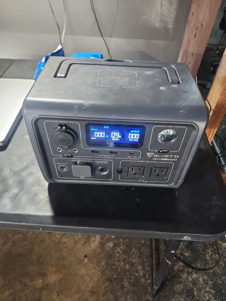 Bluetti power station 600W