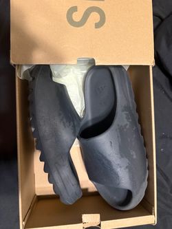 Yeezy Slides