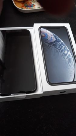 I PHONE XR BLACK UNLOCK