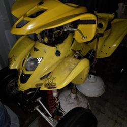 LTZ 400. Suzuki Title In Hand