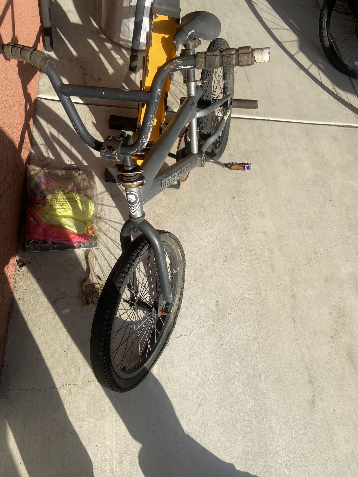 Bike BMX Bmx Bike (wheels Are Bad)