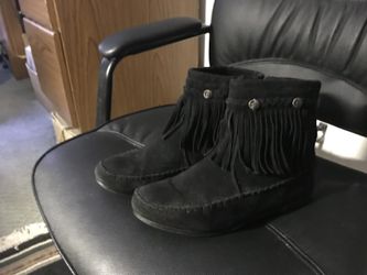 Fringed boots size 9-but fits closer to 8 1/2