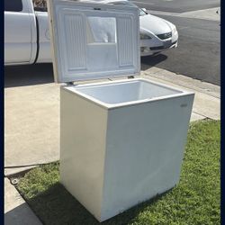 Deep Freezer (Works Great)