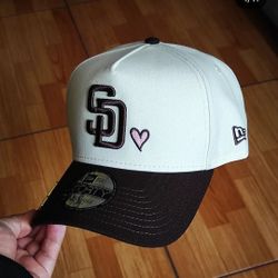 Caps of the best quality. 
