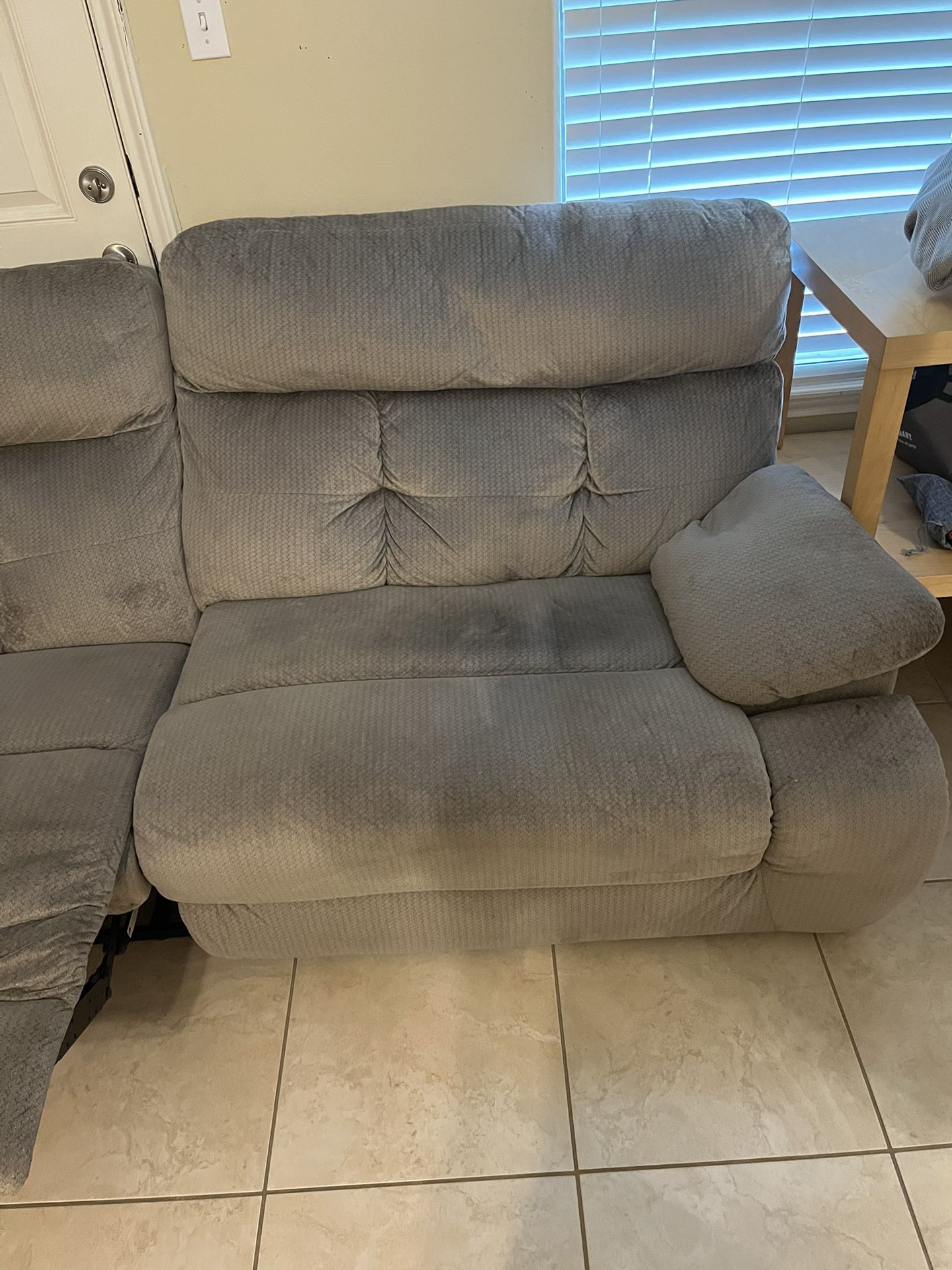Sofa/couch Recliner