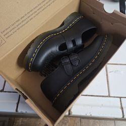 Dr. Martens 8065 Mary Jane 