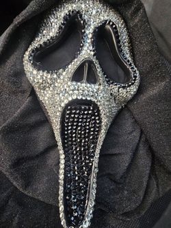 Bling Scream Mask
