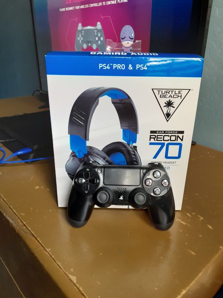 Ps4 Turtle beach Head Set And Duelshock 4 Controller(PICK UP ONLY)