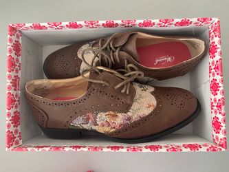 Wanted brand women’s shoes (size 8)