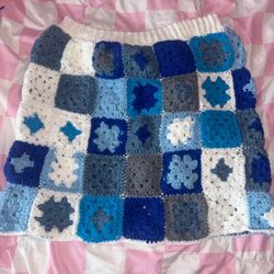 CROCHET mini skirt