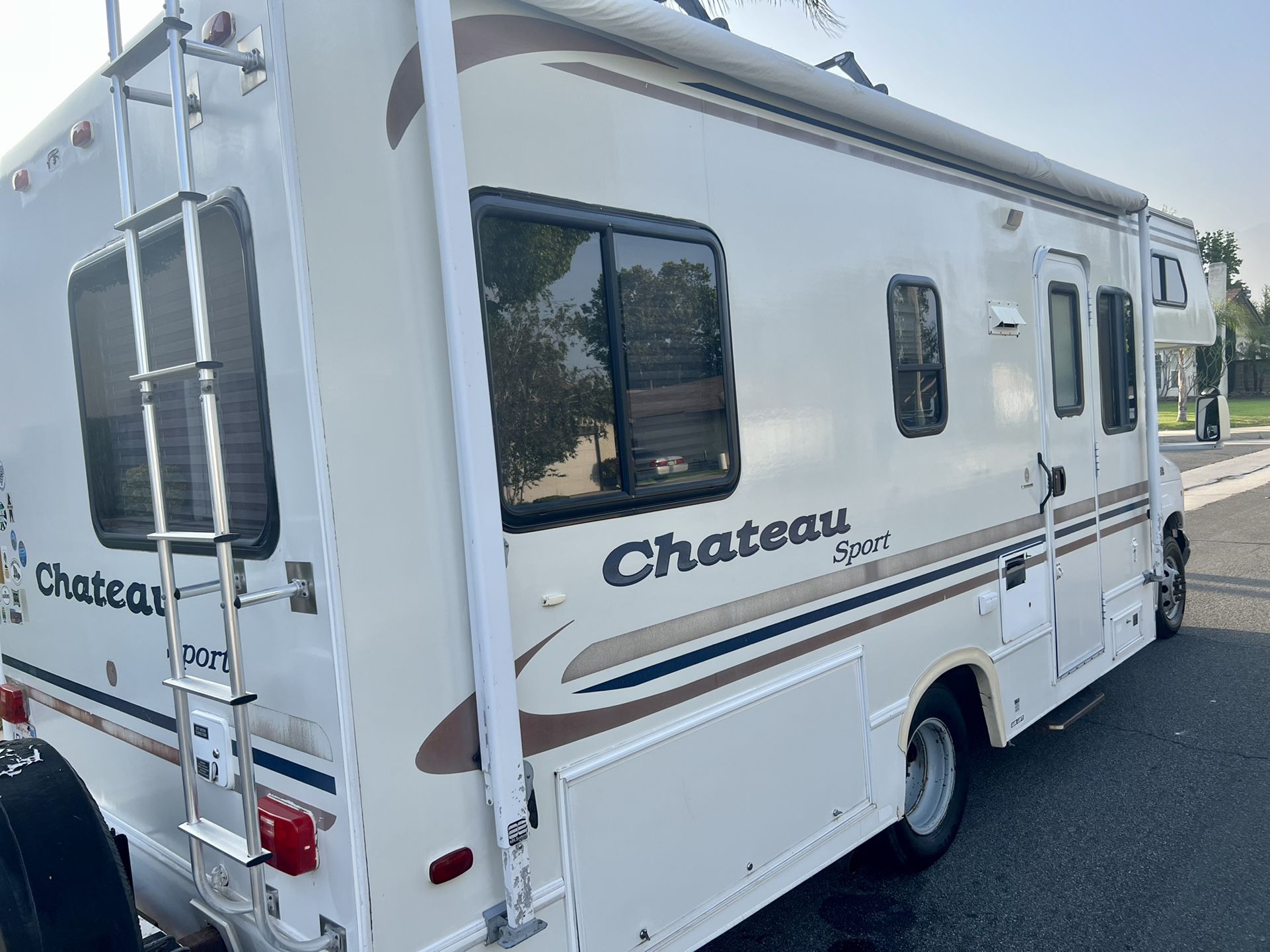 2000 chateau travel trailer