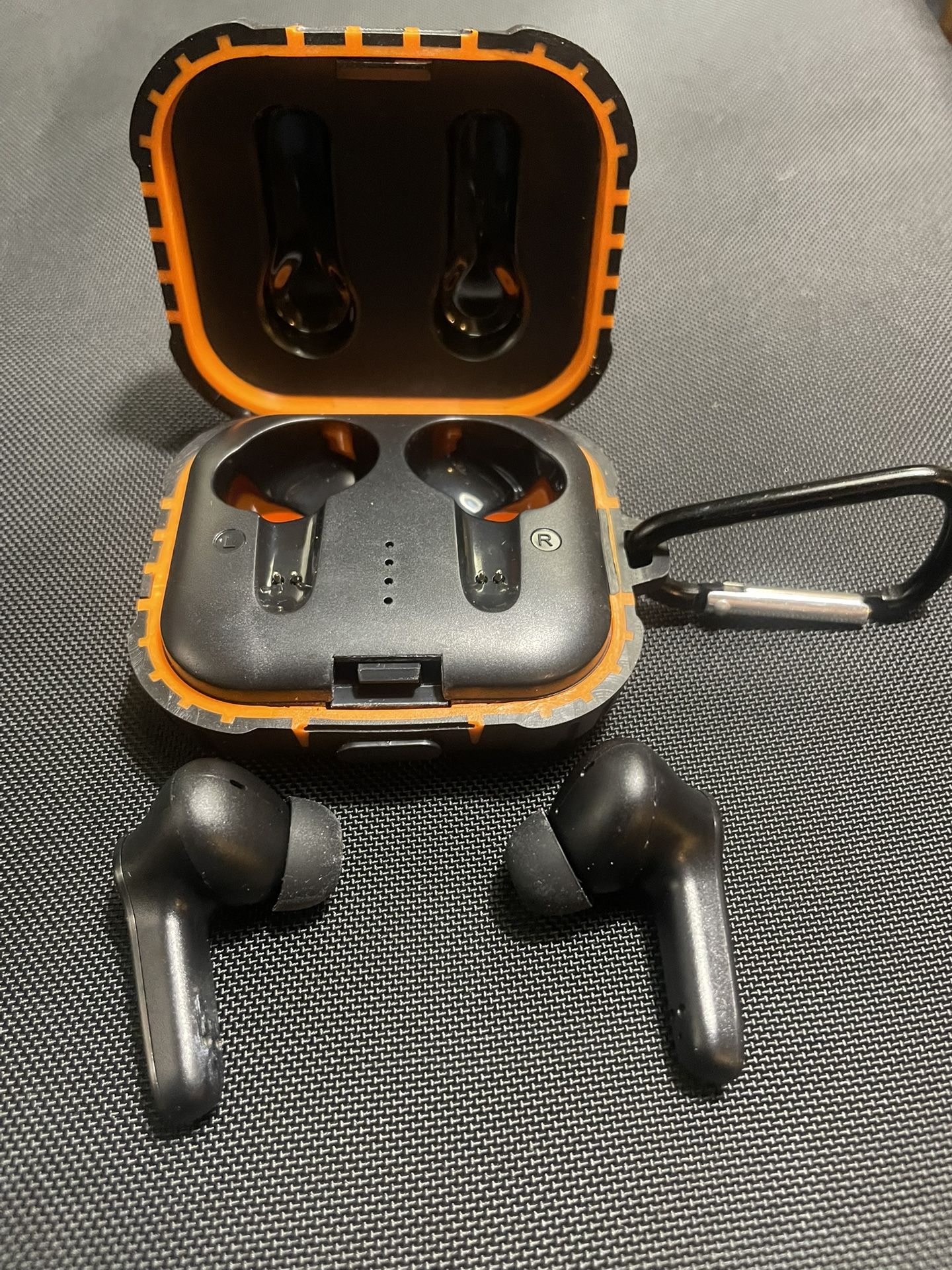 Roughneck Earbuds