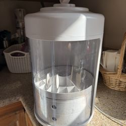 Make Up Storage - Spins