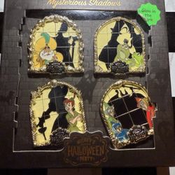 Disney Pin Set Halloween Party 