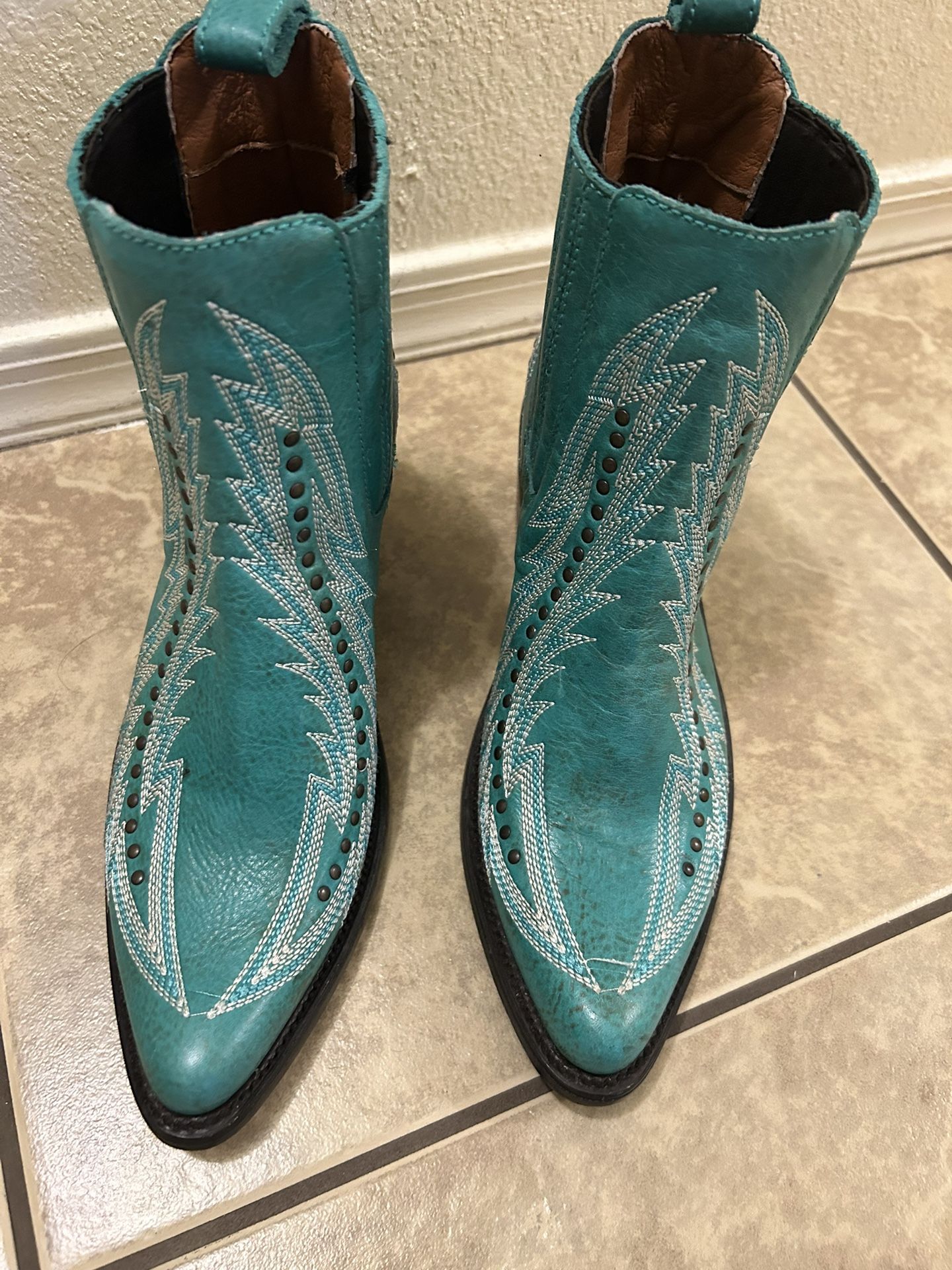 Botines Leon Gto Size 7