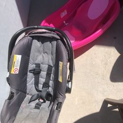 2 Babby Carriage And Wash Tub Alli For $15