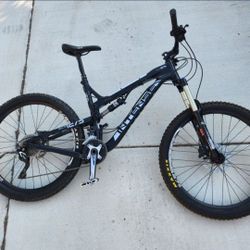 Intense Tracer Full Suspension Mountain Bike