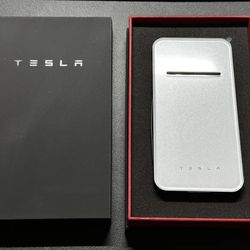 Tesla Wireless Charger