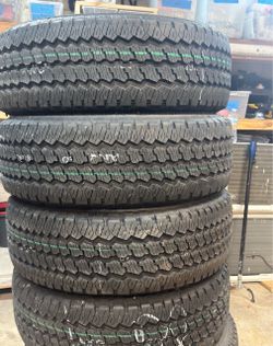 F-250/350  Tires 275/70R18
