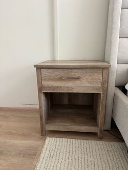 Set of 2 Nightstands