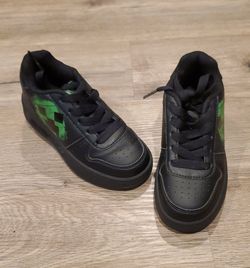 HEELYS