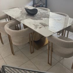 Very Nice Dinning Room Brand New 