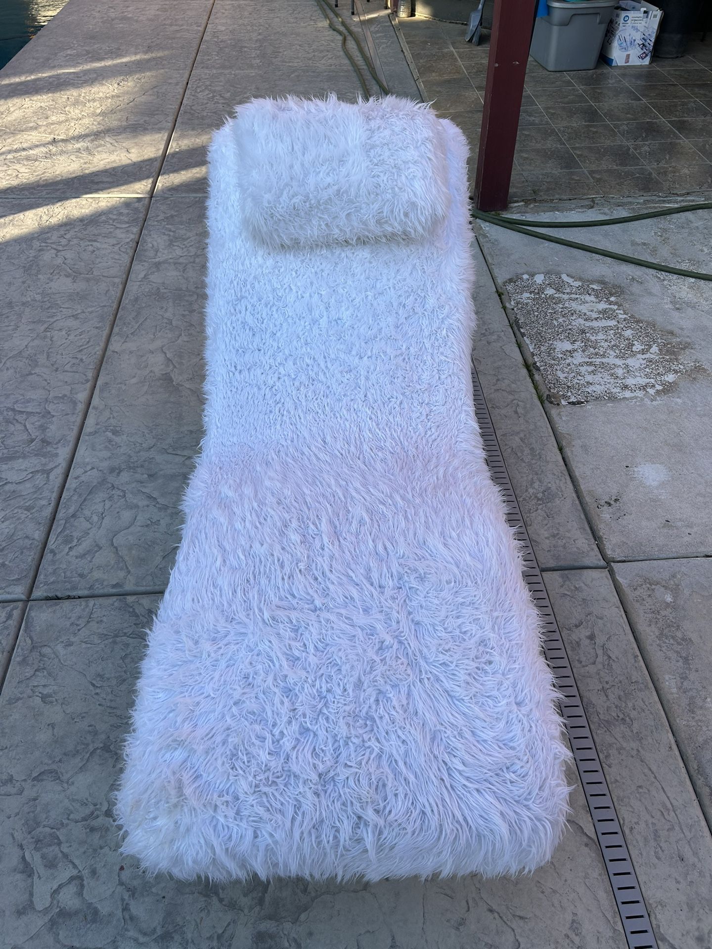 White Faux Fur Chaise Lounge