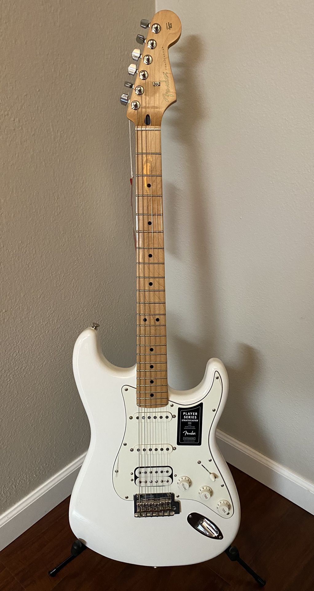 Fender Player Stratocaster HSS Electric Guitar Mint Condition 