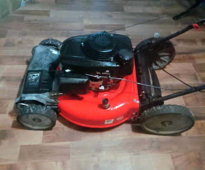 Craftsman 22" 5.5 H/P(Honda) High Wheel Self Propelled Mower