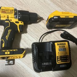 Dewalt 20v Hammer Drill Kit With Battery And Charger