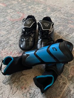 Vizari Youth Striker Firm Ground Soccer Cleats and with League Soccer Shin Guards with Padded Ankle