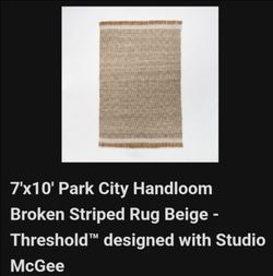 Free Rug 7' x 10'
