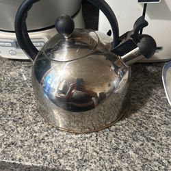 Tea Kettle And Cups 