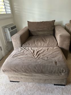 Single seater sofa with ottoman