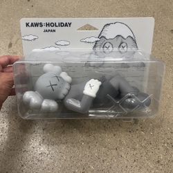 KAWS ‘Holiday: Japan’ Figurine