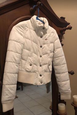 Hollister Puffer Jacket - Size small